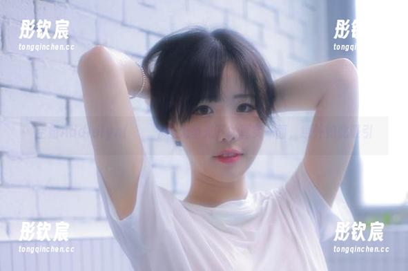 空姐Addielyn(에디린)在无圣光下的真实一面，意外如此吸引