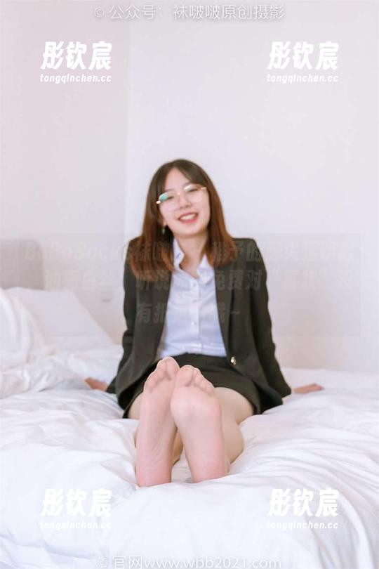 BoBoSocks袜啵啵 - 稚予的脚尖透明款，油亮白丝，听说原图免费对“喜欢”没有抵抗力哦～