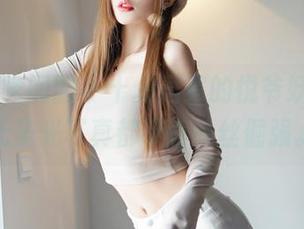 Feilin嗲囡囡 - 十分居家的悦爷妖精，连无圣光写真都带着一丝倔强。
