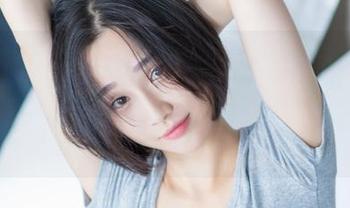 IMiss爱蜜社 - Angela小热巴真会玩，裤里丝原图一定要作为壁纸，人家就愣是那么吸睛！