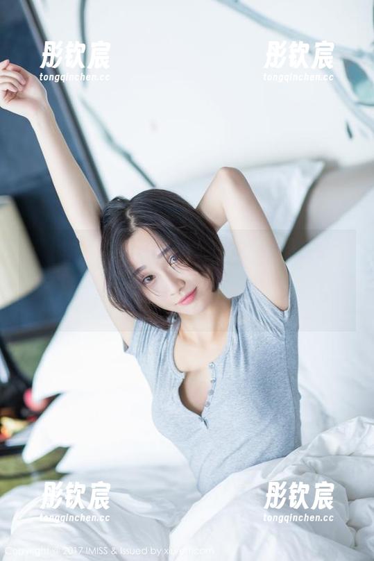 IMiss爱蜜社 - Angela小热巴真会玩，裤里丝原图一定要作为壁纸，人家就愣是那么吸睛！