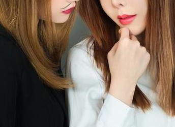 Ligui丽柜 - 透明的日子，昕昕带你翻翻这个写真集