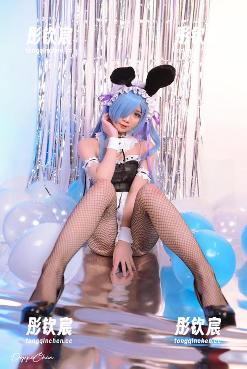 我从PoppaChan的网盘里下载了常暗永远的写真，太”懵”了！
