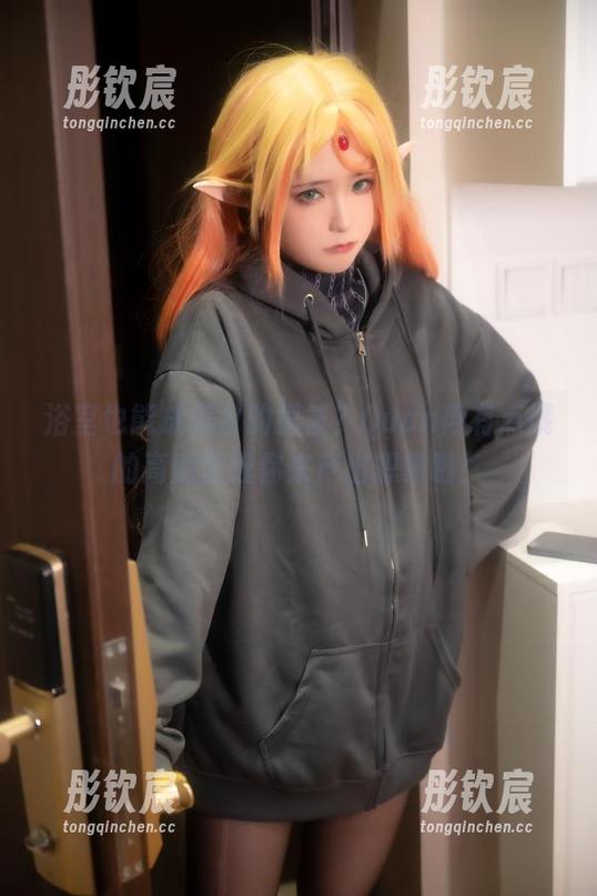 浴室也能成美食的摇篮？Quan冉有点饿的高清壁纸你来产出想象啦！