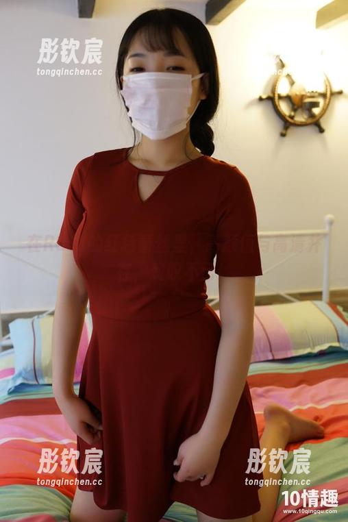 在ROSI的红色蕾丝里，高颜值与高清并存，赞叹不已！
