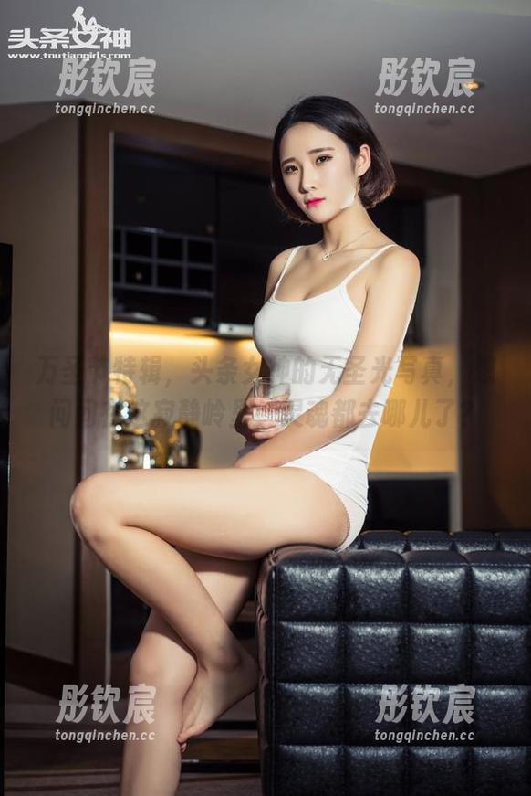 万圣节特辑，头条女神的无圣光写真，想问问在这寂静岭里，灵魂都去哪儿了？