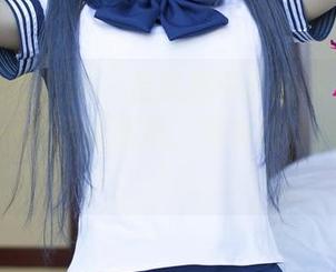 UGirls尤果网 - 捉迷藏中的Mikka涵涵，惊现一片圣诞图纸，写真比涂鸦还精彩！