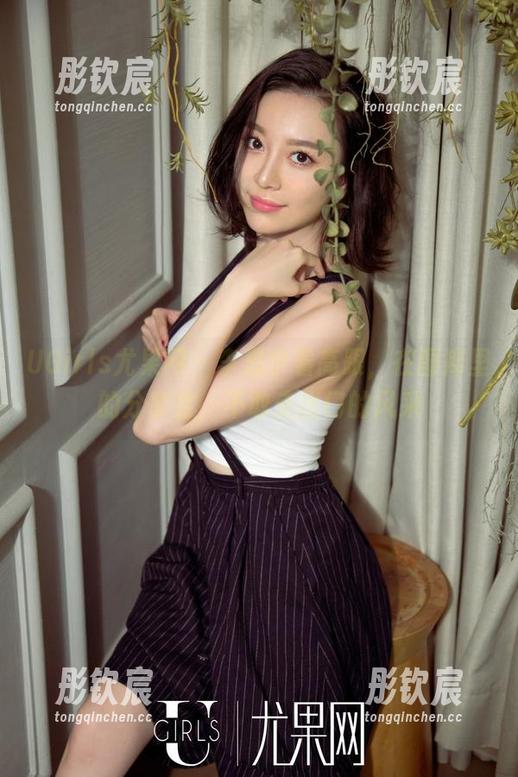 UGirls尤果网-李思宁 UGirls尤果网 - 李思宁着高跟,在图库里的分享会,不敢走出门的风采