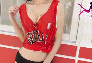 UGirls尤果网 - 白熙萌的黑白图片合集，每一寸黑白都是一种微妙的对比