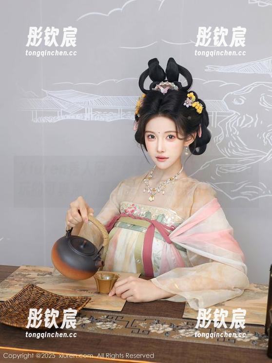 Xiuren秀人网 - 修女主题？夏沫沫tifa玩的可真溜，原图里隐约透出的几分暗示