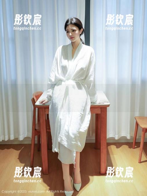 Xiuren秀人网-是小逗逗 Xiuren秀人网 - 图包来啦!是小逗逗和她的泳装,水滴去哪了?