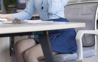 Xiuren秀人网 - 晓梦may的套图：礼服让你变得优雅，也让你“茫然失措”！
