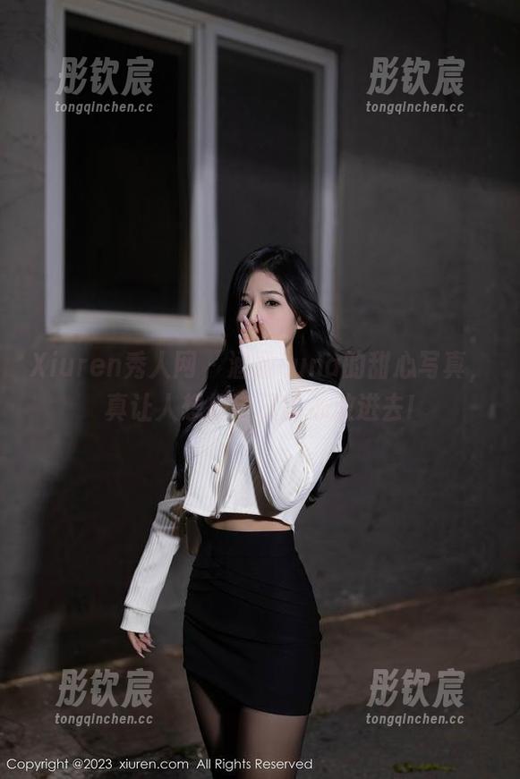 Xiuren秀人网 - 涵涵Luna的甜心写真，真让人想把自己的心放进去!