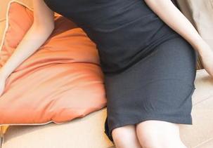 Xiuren秀人网 - 随手翻翻清水美嘉的私拍图包，校服旁边竟然有个小插曲！