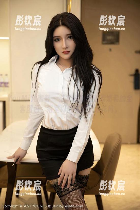 YouMi尤蜜荟 - 落水的衣物和周妍希的全套图包，浴室好像变成了万花筒。