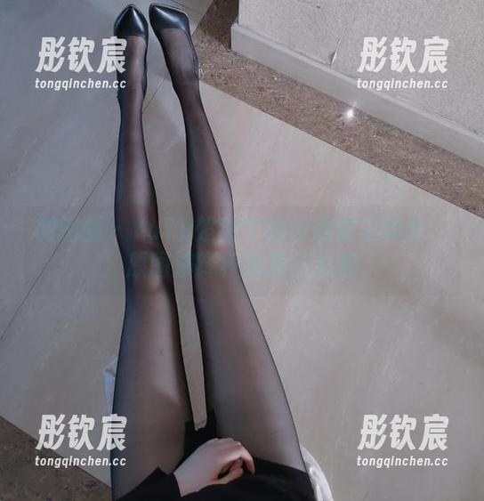 微密圈 - YuYu超甜丫的校服霸主体验：原图演绎校园流行趋势