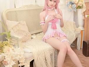 作为飞鸟和马的联名款，asagiriai(爱ちゃん)的写真玩得真嗨，观众都看愣了！