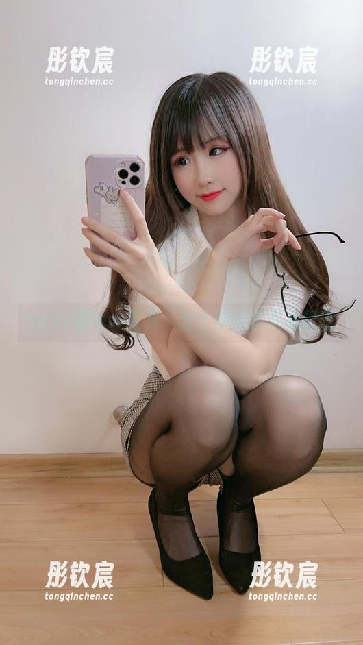 miko酱ww图集：这个学妹真有心思啊