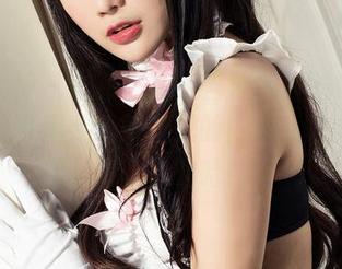 克拉女神 - 最新图集！当依娜丝的妹妹摆出那些可爱姿势时，我的内心戏完全被激发了，哈哈！