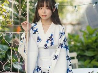 从桌子到沙发——六味帝皇酱的办公室写真，提神又减压！