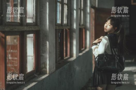 六味帝皇酱的“幼稚园”原图，总让我想起拼图和童年游戏，更新后竟然带点怀旧味道