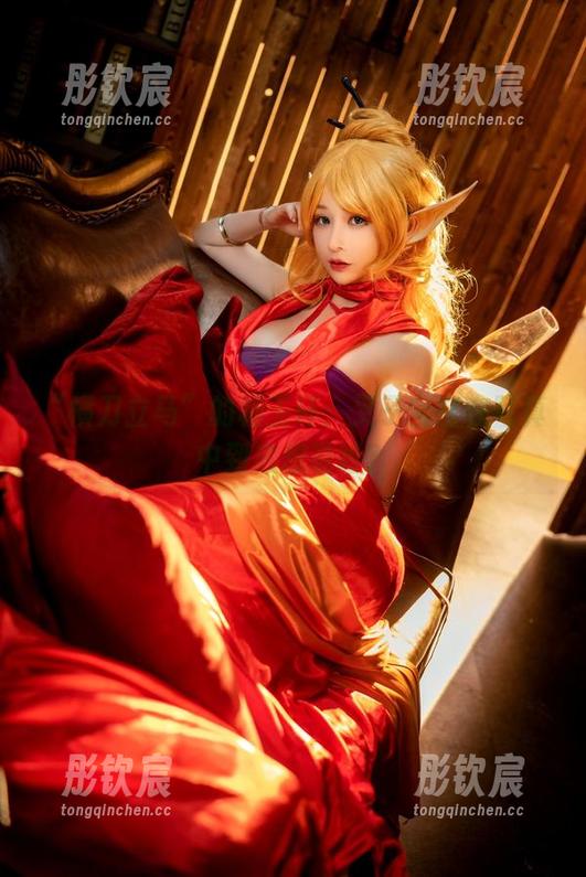 “横刀立马”的杨玉环：叉子宝宝在写真中到底想说啥？