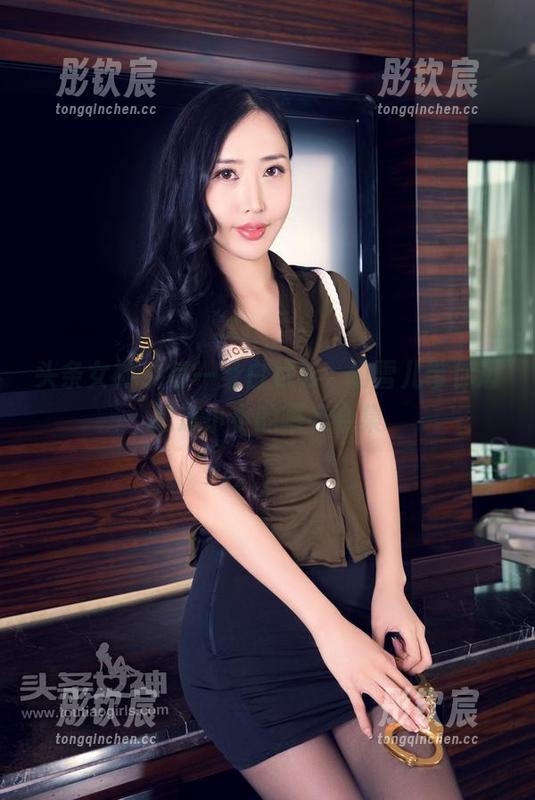 头条女神 - 每一身白衬衫，幻雪儿带你逛逛这小小的曝光合集