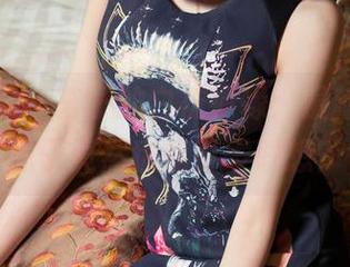 头条女神 - 玄子的白袜情缘：最新美图，袜子竟然也能引发联想？