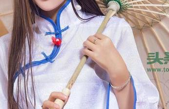 头条女神 - 最新图集竟然是申美嫣的办公室，随便问问还能不能请她帮我做报告？