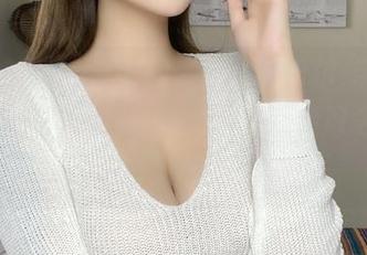 在奈汐酱Nice的图库中，泽巴尔·帝王绝对是“拽”的代名词，看来我要改名叫“帝王粉丝”了！