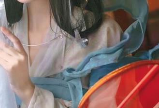 套图园游会：奶狮不咬人赫萝合集里，我到底在看啥？