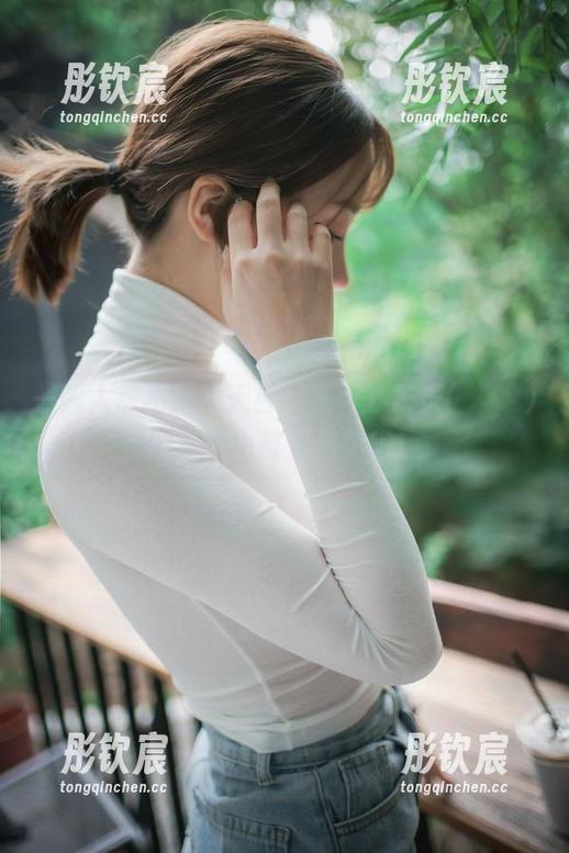 一般人想不到的天台风景，孙乐乐(손예은)的写真也算是另类吧！