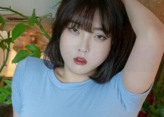 水花四溅的欢乐—宋哈娜最新泳池合集，冲了都不够！