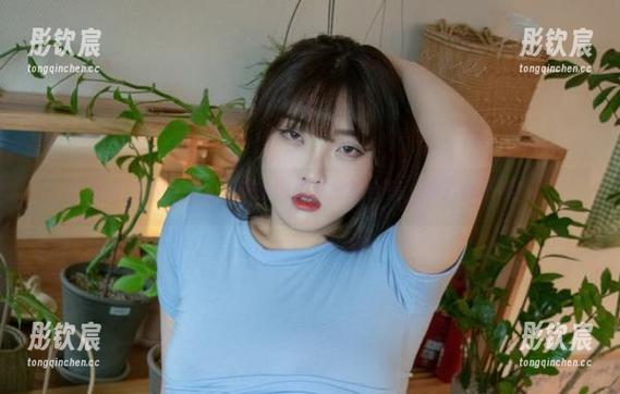 水花四溅的欢乐—宋哈娜最新泳池合集，冲了都不够！