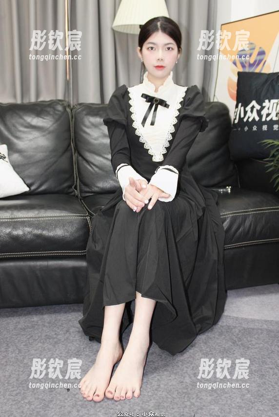 小众视觉 - 免费看玲玲化身女仆，谁不想在家也过一把瘾？