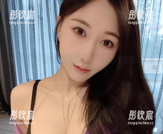微密圈 - 一探究竟，小玉吃果冻的办公室图包：究竟藏了多少“心情”？