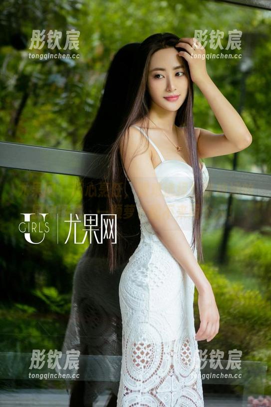 尤果网 - 用心烹饪，艰难选择！陈梓涵的厨娘图集，一颗萝卜配不来两个人！