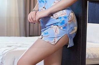 尤蜜荟 - 当合法萝莉穿上白裙：写真紫色梦游