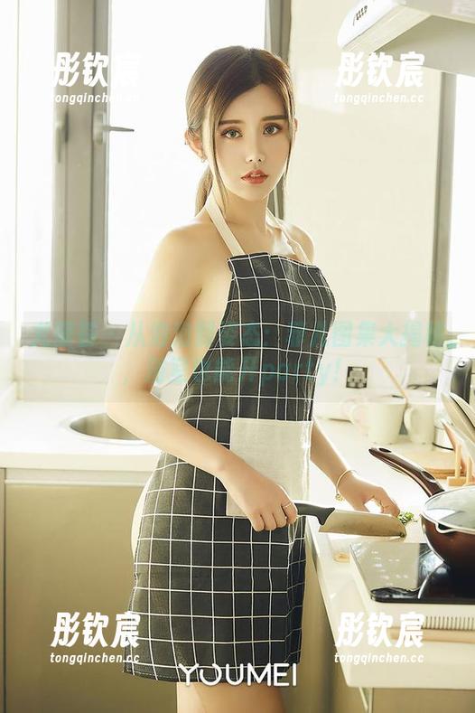 尤蜜荟 - 从泡泡到姿态：菲儿图集大揭秘，浴室也能开party！