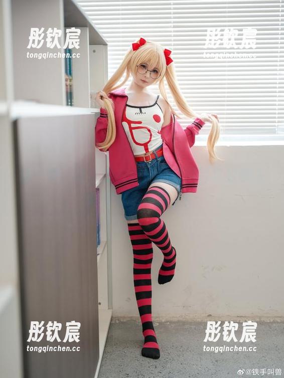 这一周，幼水铃衣和她的郊游写真给懒人的壁纸选项亮了！