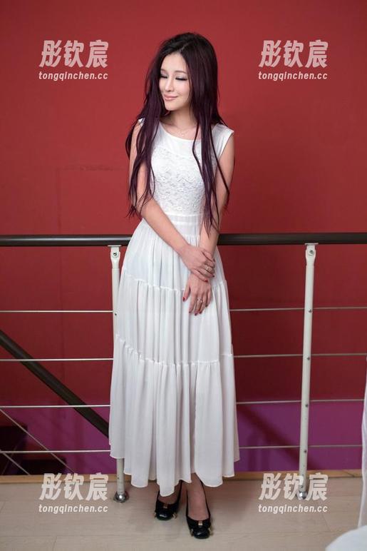 推女郎-林萌萌 推女郎 - 林萌萌的奶牛写真合集,带你领略牧场的另一种“萌”穿搭。