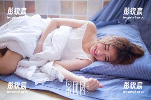果团网，没想到芭比女神也有职业！美图、套图齐上阵，真心想开个模特培训班了！