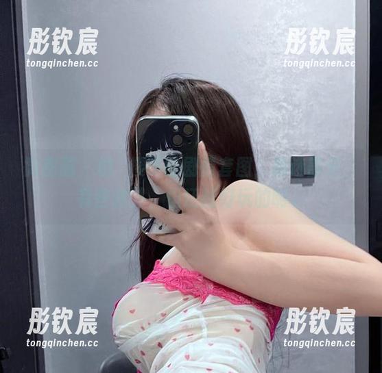 桃沢樱呀 微密圈 - 桃沢樱呀的剧情套图,精选部分,有些意外,但还挺好玩的啊。