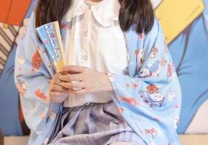 森萝财团这版JK白丝少女的美足，精选也是太会挑了吧，真期待后续