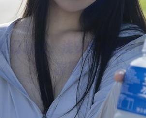 下一个热门趋势，浅安安私房图包里的体操服。