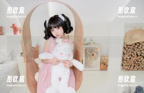 作品里面的天使，爆机少女喵小吉的形象咋就让我想起了某个下午的慵懒？
