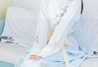 物恋传媒 - 小竹私房美图：校园生活不只有书本，还有那独一无二的“意外”！