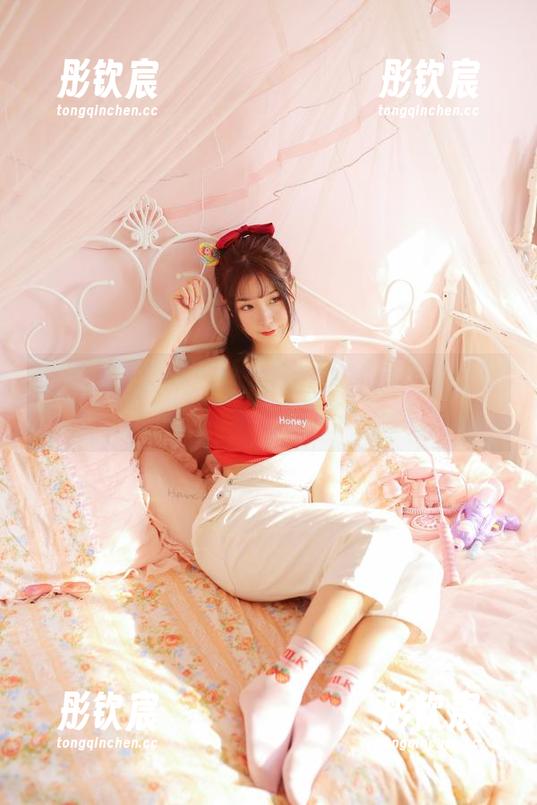 粉色兔子图集：猫九酱教你如何用欢乐过圣诞！
