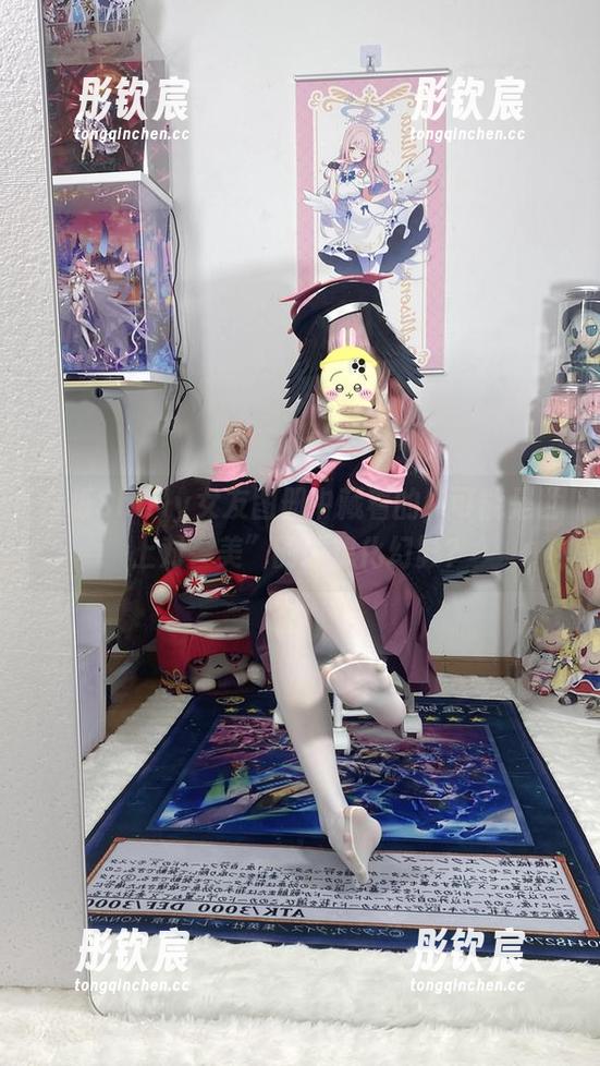 白栎Shirly 白栎Shirly女友图册中藏着的,可能是世上对“美”的理想化幻影?
