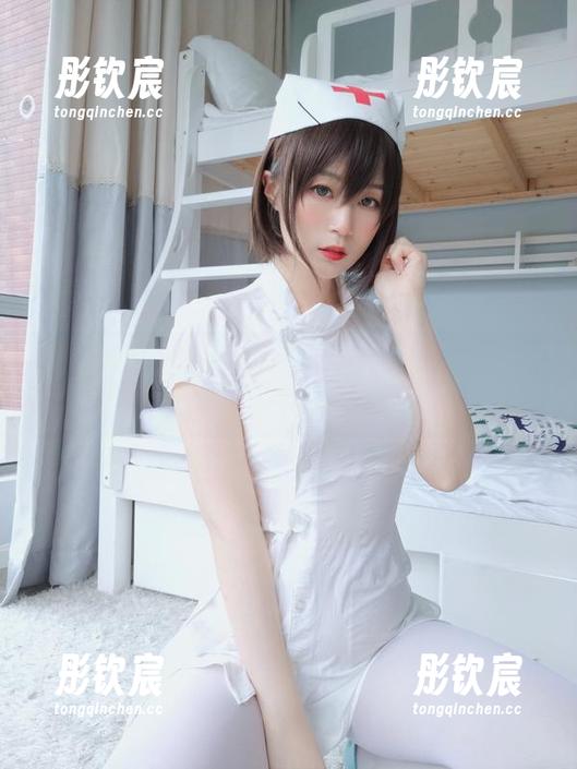 私拍资源大公开——白银81的睡衣其实是个陷阱